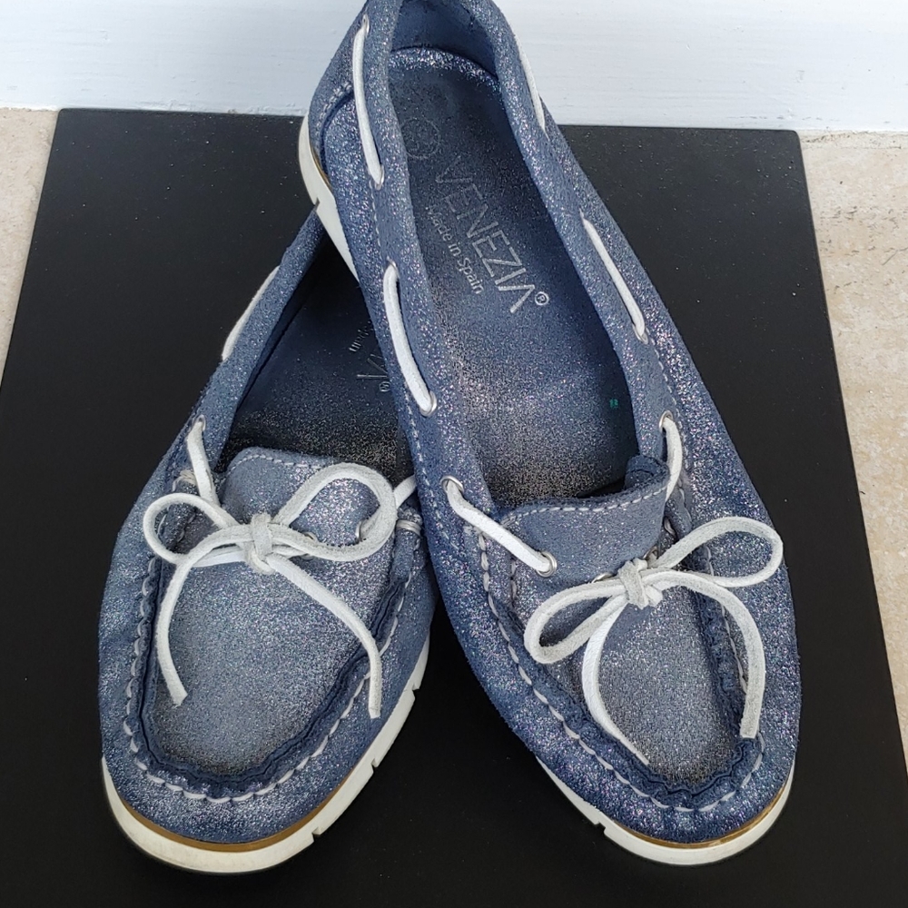 🔶 Sale 4 for$30                   Venezia Deck Shoes